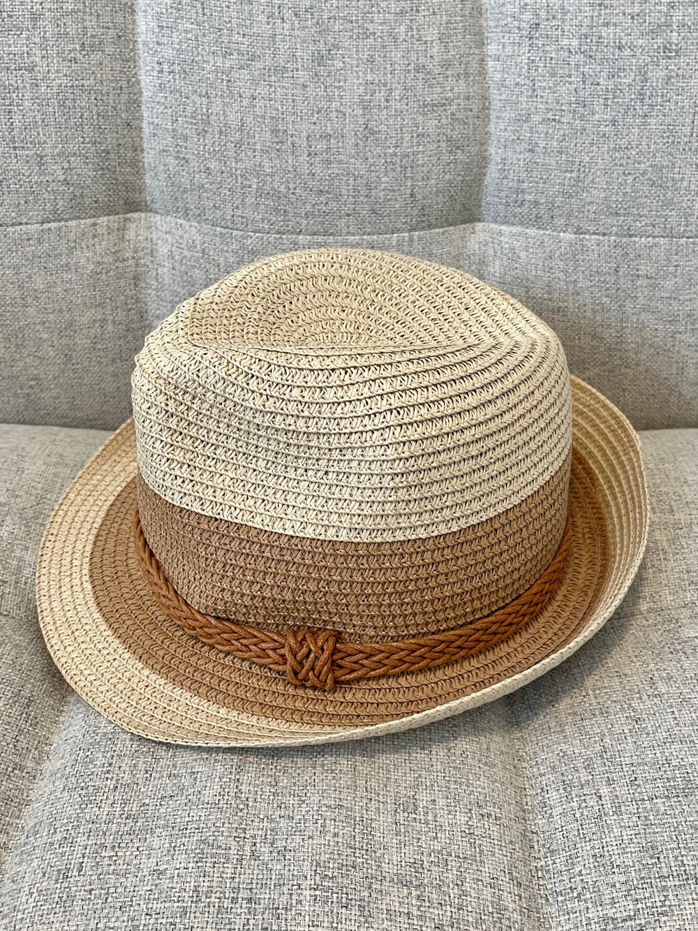 Mens Two-Tone Straw Fedora Hat - Beige and Brown